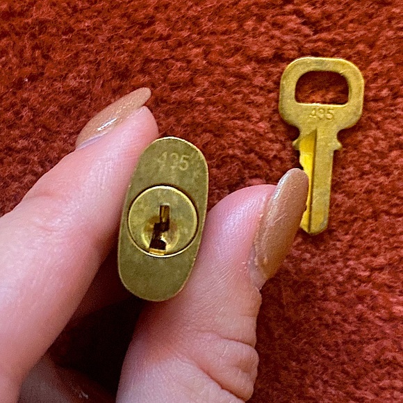Rare 400-series Authentic Louis Vuitton Brass Lock & Key #435 - Picture 3 of 5
